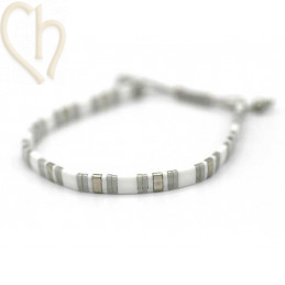 Kit bracelet with Miyuki Quarter + Half + Tila with macramé clasp silwhite