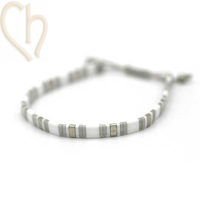 Kit bracelet with Miyuki Quarter + Half + Tila with macramé clasp silwhite