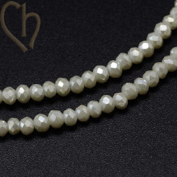 Ronde platte gefacetteerde glaskraal 3x2mm kleur HoneyDew