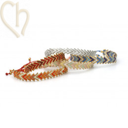 Bracelet macramé et Brickstitch avec Miyuki Delica en Rouge Gold