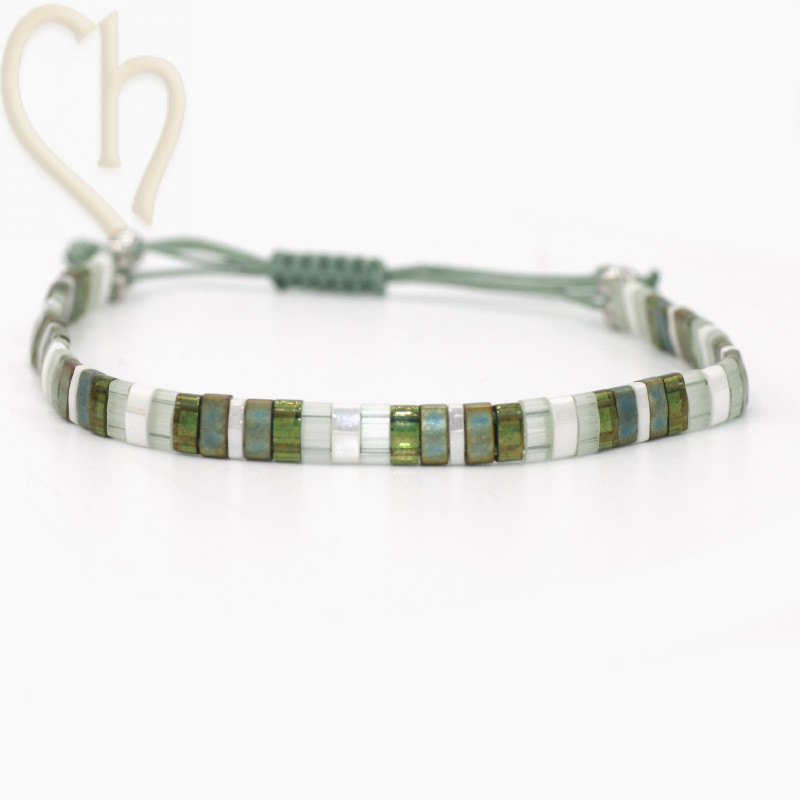 Kit armbandje met Miyuki quart + half + Tila met macramé sluiting Pastel Groen