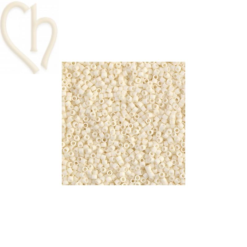 Miyuki Delica 11/0 Beads Opaque Matte Cream - DB0352 | Boutique Charlotte