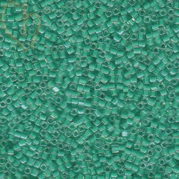 Miyuki Cube 1.8mm Dark Mint Lined Green SB18-219