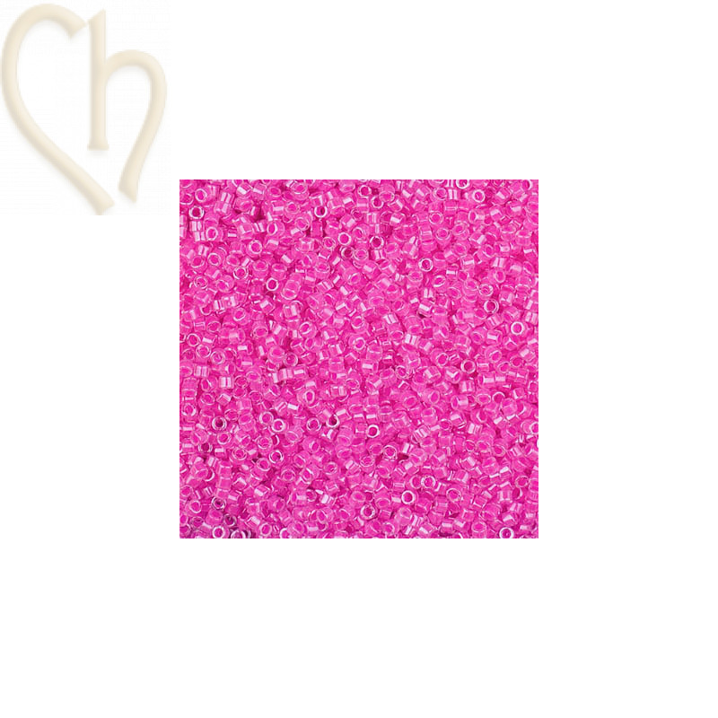 Miyuki Delica 11/0 Kralen Luminous Hot Magenta - DB2037 | Boutique Charlotte