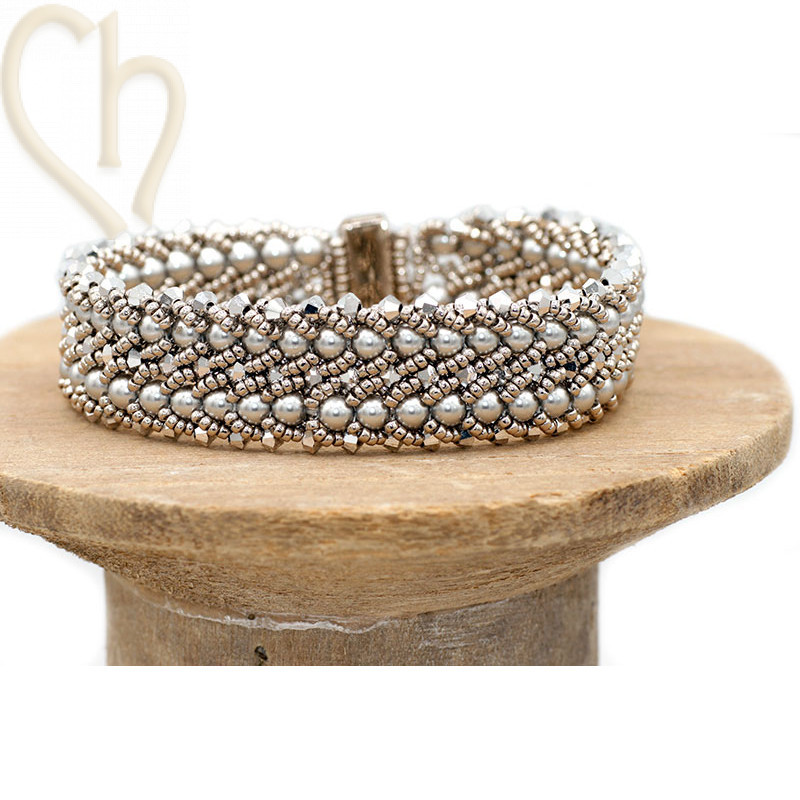 Flat Spiral Stitch Bracelet – DIY Beading Kit with Free Pattern | Boutique Charlotte