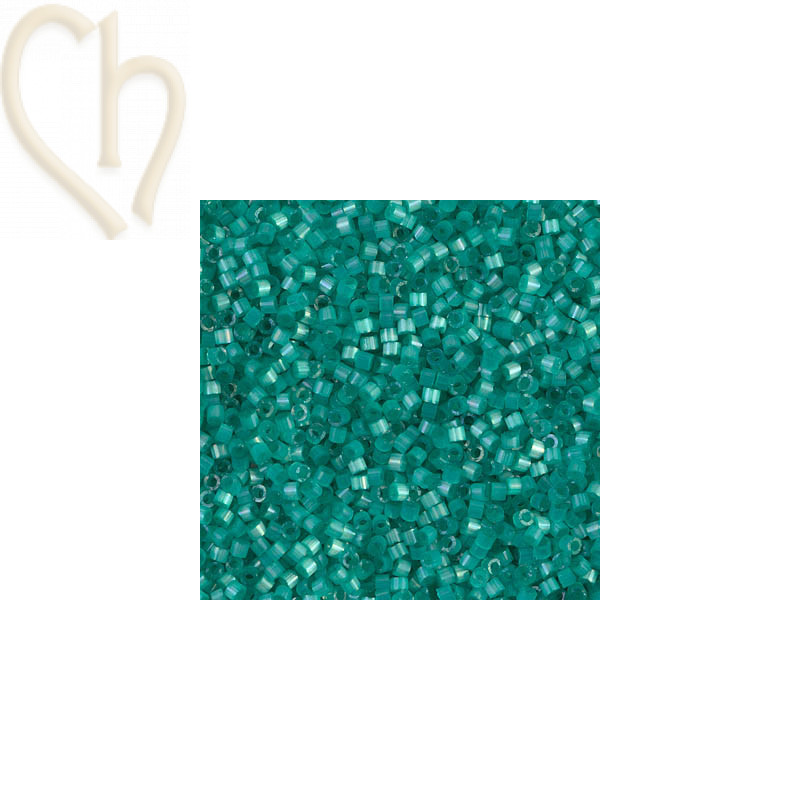 Miyuki Delica 11/0 Perles Silk Satin Dyed Aqua Green DB1813 | Boutique Charlotte