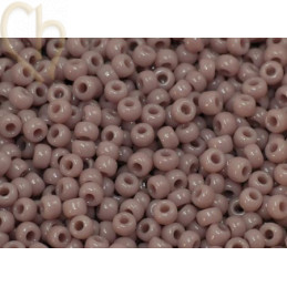 Rocaille 11/0 purple opaque