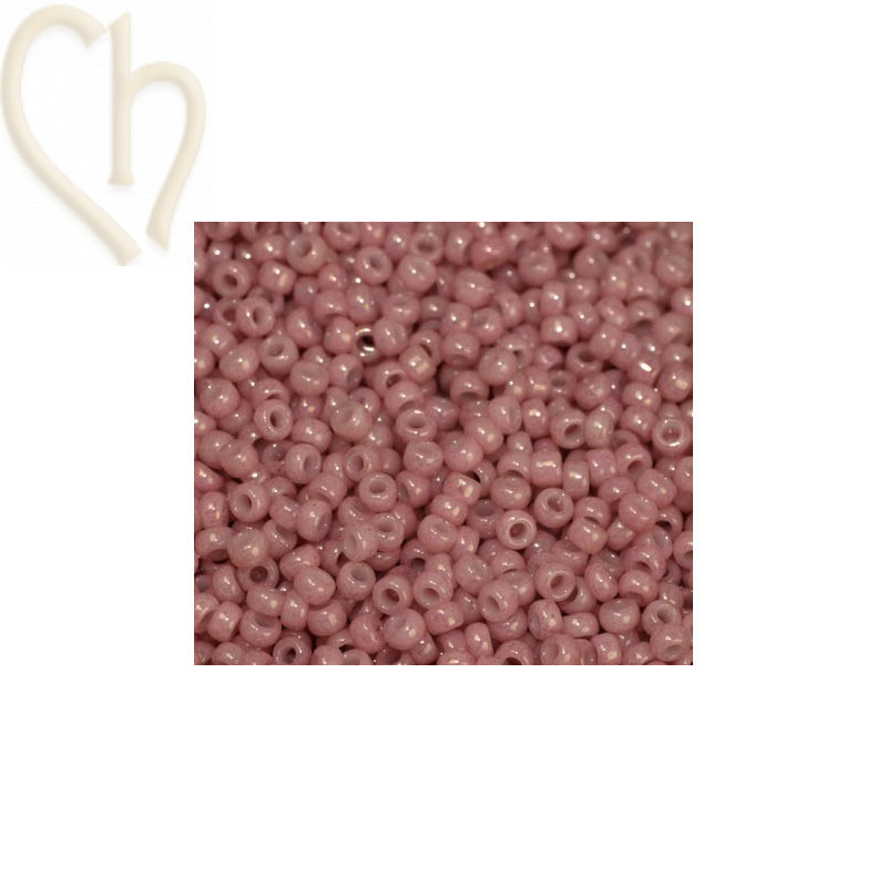 Roc. 15/0 10 gr. opaque ant rose luster