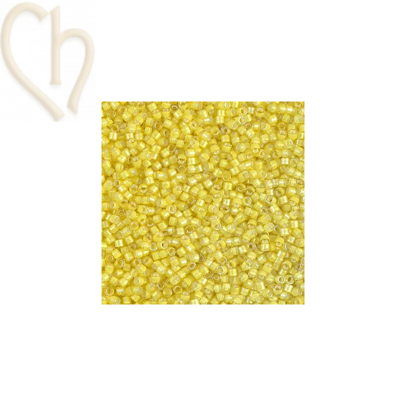 Delica 11/0 5gr. White Lined Yellow AB