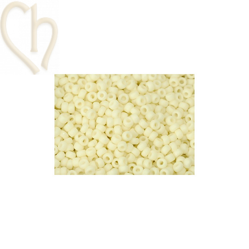 Rocaille 11/0 Miyuki Creme Opaque Mat