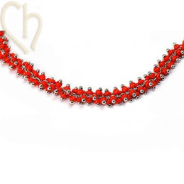 nagelketting met rocailles rood