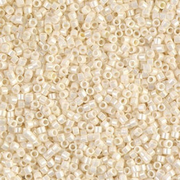 DELICA BEAD CEYLON LT YELLOW