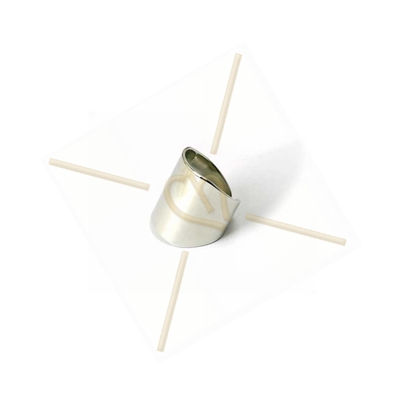 adjustable ring elipsoid 21mm wide silver color