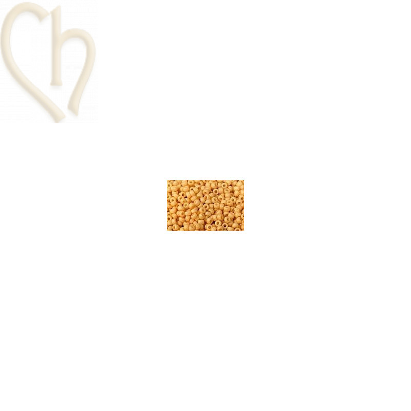 15/0 MATTE DK. CREAM 