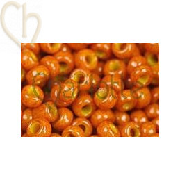 15/0 DYED OPAQUE PUMPKIN 