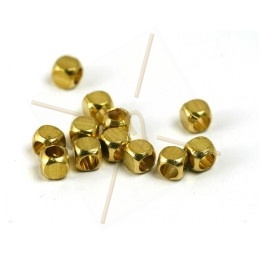 intercallaire cube 3mm gold plated