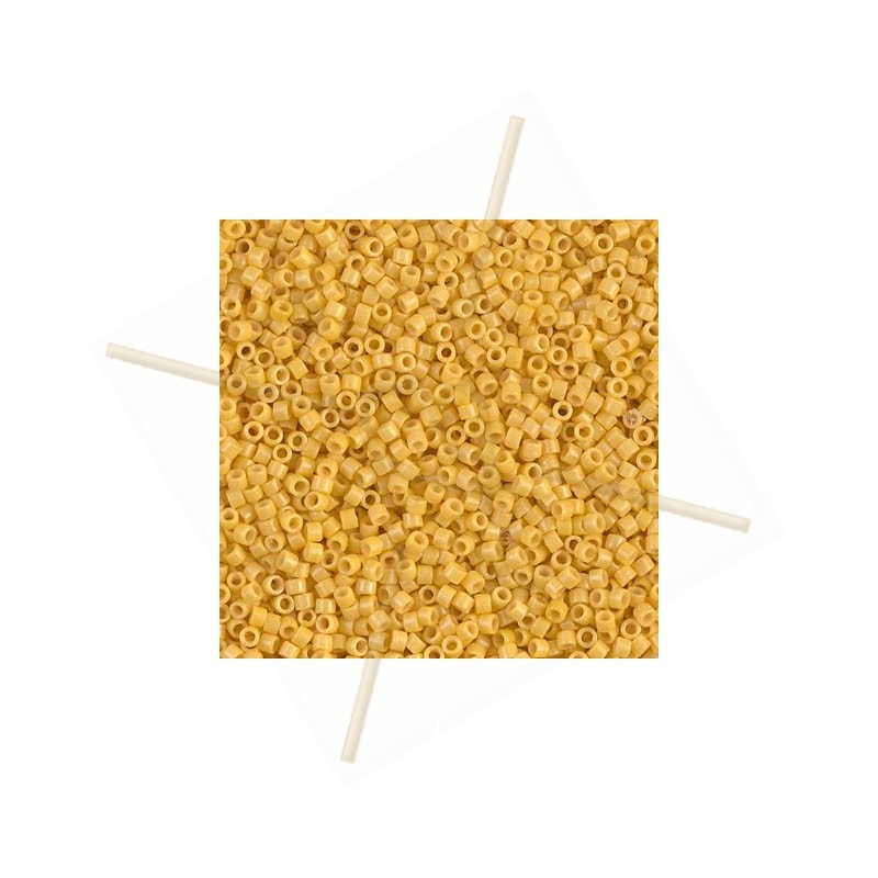 Banana Opaque Duracoat - Delica 11/0 5 gr.