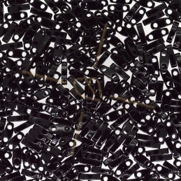 Miyuki Quarter Tila Jet Opaque 401