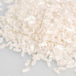 Miyuki Quarter Tila Ivoire Opaque Nacré 592